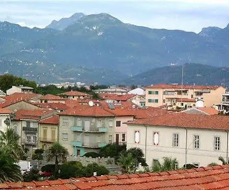 Bella Riviera Lungomare 호텔 비아레지오