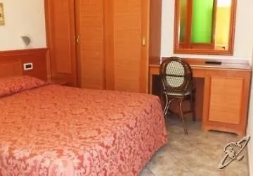 贝拉海滨酒店 酒店 维亚雷焦
