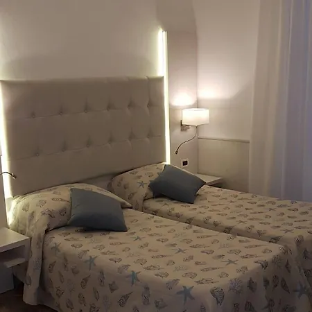 Bella Riviera Lungomare Hotel 3*