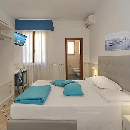 Bella Riviera Lungomare فندق 3*