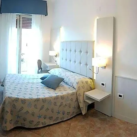 Bella Riviera Lungomare فياريجيو