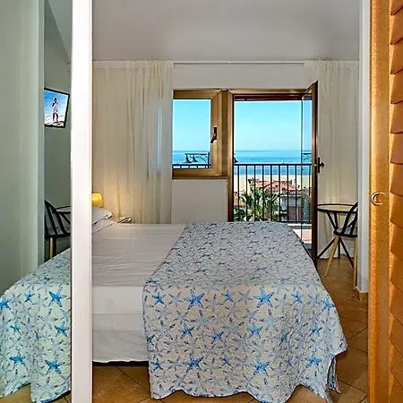 فندق Bella Riviera Lungomare فياريجيو
