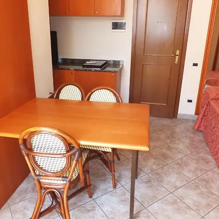 Bella Riviera Lungomare מלון 3*