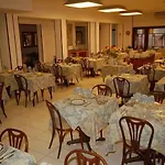 Bella Riviera Lungomare 3* Виареджо