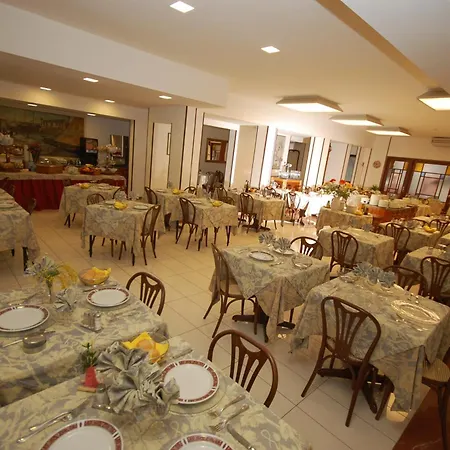 Bella Riviera Lungomare Виареджо